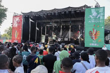 Sur l’Île-Saint-Denis, en banlieue parisienne, le 21 juillet, la scène de la Station Afrique, la grande fan zone dédiée au sport et à la culture africaine en marge des JO 2024. © Olivier Lejeune / LE PARISIEN/ MaxPPP