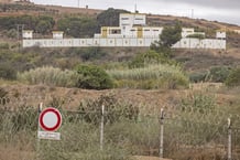 Poste militaire algérien vu depuis la région d’Oujda, au Maroc, le 3 novembre 2021. © Fadel Senna/AFP