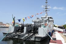 Le « Walo », un navire de la marine nationale sénégalaise fabriqué et vendu par la France. © Photo by SEYLLOU / AFP