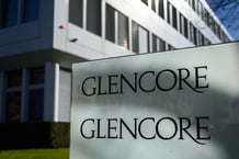 Le groupe anglo-suisse Glencore est resté dans le rouge au premier semestre 2025, enregistrant une perte nette de 655 millions de dollars.