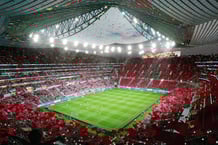 Avec une capacité d’accueil de 115 000 personnes, le stade Hassan-II de Casablanca deviendra le plus grand stade de football du monde à l’issue de sa construction.