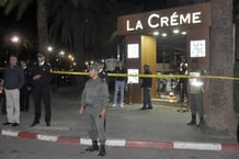 Police sur la scène de crime au café La Crème, à Marrakech, au Maroc, le 2 novembre 2017. © AFP