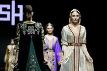 Défilé de la créatrice marocaine Samira Haddouchi, à Paris, en 2020.