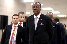 Depuis son exil, Alpha Condé, le président guinéen déchu, reste à la tête du Rassemblement du peuple de Guinée (RPG Arc-en-Ciel). Ici à Sotchi, en Russie, en octobre 2019, lors du sommet Russie-Afrique. © Valery Sharifulin/TASS/Sipa USA/SIPA