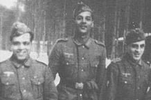 En 1942, les guadeloupéens L.-J. Eugène et Norbert Désirée, vêtus de leur uniforme allemand. © DR