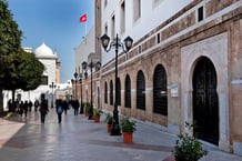 La place du Gouvernement en haut de la médina, à Tunis. © Nicolas Fauque