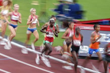 La Burundaise Francine Niyonsaba à la finale du 10 000 mètres, aux jeux de Tokyo, le 7 août 2021. © DOUG MILLS/The New York Times-REDUX-REA