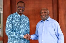 Laurent Gbagbo, président du PPA-CI, reçoit Tidjane Thiam, le nouveau président du PDCI-RDA, à Mama, son village natal, le 24 février 2024. © DR