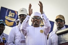 Dernier meeting de campagne de Mahamat Idriss Déby Itno avant la présidentielle, place de la Nation, à N’Djamena, le 4 mai 2024. © Issouf SANOGO / AFP