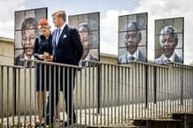 Le roi Willem-Alexander et la reine Maxima au Musée de l’apartheid, à Johannesburg, en Afrique du Sud, en octobre 2023. © Remko De Waal / ANP via AFP