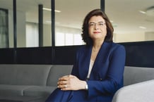 Aux manettes de l’entreprise aux six milliards d’euros de chiffres d’affaires, la dirigeante a multiplié les transactions : 10 acquisitions ont été pilotées par Hinda Gharbi en 2024. © Bureau Veritas