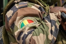 Un membre des Forces armées maliennes (Fama), à Bamako, février 2025 (illustration). © Gousno / AFP