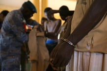Des prisonniers à gao, au Mali. Image d’illustration. © JOEL SAGET / AFP