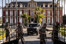 Les équipes d’Andry Rajoelina ont quitté le 14 octobre le palais présidentiel d’Iavoloha, après l’arrêt de la Haute Cour constitutionnelle invitant le colonel Randrianirina à devenir chef de l’État.