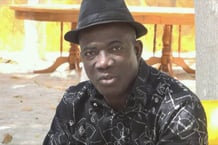 Le journaliste ivoiro-nigérien Serge Mathurin Adou a été condamné par la cour criminelle de Niamey à deux ans de prison ferme pour « atteinte à la défense nationale », le 21 novembre 2025.