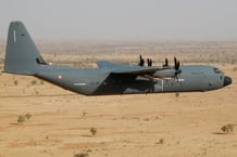 Un C-130, du type de celui qui a dû atterrir en urgence au Burkina Faso le 8 décembre 2025. © X French Air Force