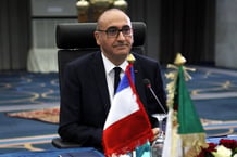 Le ministre français de l’Intérieur, Laurent Núñez, lors d’une rencontre à Alger, le 16 février 2026. © STRINGER / AFP