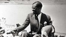 Patrice Lumumba en 1960. © AFP