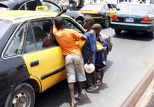 Sénégal: les mendiants de Dakar sommés de se replier dans les lieux de culte © AFP