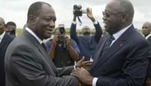 Ouattara et Gbagbo, ici en juillet à Yamoussoukro, sont désormais à couteaux tirés. © Reuters