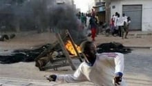 Emeutes à Guédiawaye, grande banlieue très peuplée de Dakar, fin décembre 2010. © D.R.