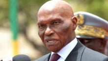 Le président Abdoulaye Wade compte se présenter pour un troisième mandat en 2012. © AFP