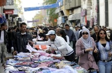 Le coeur de Tunis envahi par des étals, un souk permanent du « made in China » © AFP