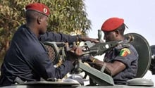 La police anti-émeute au centre de Dakar, le 31 janvier 2012. © AFP