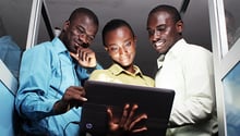 La net-économie repose aussi sur la nouvelle génération d’entrepreneurs du web et des technologies mobiles. © Lionsafrica