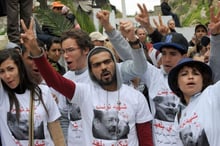 Tunisie: quelques milliers de manifestants à Tunis en hommage à un opposant assassiné © AFP