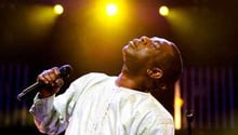 Youssou Ndour en 2008 au Festival de Jazz de Montreux, en Suisse. © Fabrice Coffrini / AFP