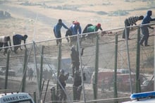 Maroc: 140 migrants franchissent la frontière de Melilla © AFP
