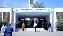 L’entrée du lycée industriel et commercial de Djibouti. © Vincent Fournier pour J.A.