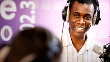 Jean-Louis Kahoury, alias Big John, animateur sur la sénégalaise Vibe Radio. © Groupe Lagardère