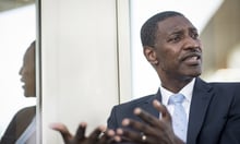 Les délégués du personnel de Senegal Airlines réclament le limogeage de Mayoro Racine (photo), le directeur général de la compagnie de transport nationale. © Sylvain Cherkaoui pour J.A.