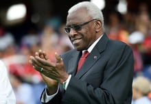 Le président de l’IAAF Lamine Diack lors de la cérémonie d’ouverture des Championnats du monde juniors à Cali, le 15 juillet 2015. © AFP