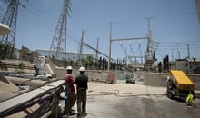 Vue de la centrale électrique de la Senelec de Bel Air, zone industrielle de Dakar. © Sylvain CHERKAOUI pour Jeune Afrique