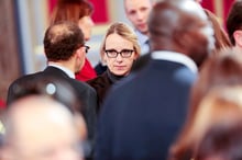 Hélène Le Gal, conseillère Afrique du président Hollande, accueille les participantes au Premier Forum mondial des femmes francophones, dans les salons du palais de l’ Élysée, le 20 mars 2013. © Christophe Morin / IP3 pour Le Monde