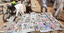 Des journaux en vente au Nigeria. © Sunday Alamba/AP/SIPA