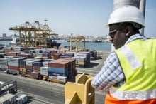 Port autonome de Dakar. Zone de stockage, chargement et distribution de conteneurs, le 22 octobre 2014. © Sylvain Cherkaoui pour Jeune Afrique