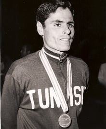 Mohamed Gammoudi, médaillé d’or tunisien du 5000m aux Jeux olympiques d’été de 1968. © Moumou82/Wikimedia Commons
