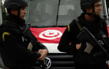 Des membres de la police tunisienne. Photo d’illustration. © Christophe Ena/AP/SIPA