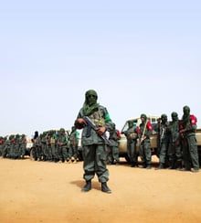 Lancement opérationnel de la première patrouille mixte, formée de soldats maliens, de combattants de groupes progouvernementaux et de l’ex-rébellion, à Gao, le 23 février 2017. © Baba Ahmed/AP/SIPA