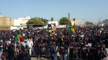 Des manifestants au rassemblement de « Y’en a marre », le 7 avril à Dakar. © Benjamin Roger/Jeune Afrique