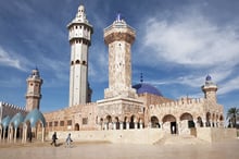 La grande mosquée de Touba, au Sénégal. © Franco Visintainer / CreativeCommons / Wikimedia