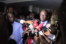 Le député de l’opposition Cheikh Bamba Dièye, opposé à la levée d’immunité parlementaire de Khalifa Sall, à Dakar le 26 novembre 2017. © Olivier Liffran, envoyé spécial à Dakar