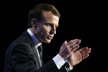 Emmanuel Macron, le 23 novembre à Paris lors d’une discours devant les maires de France. © Thibault Camus/AP/SIPA