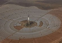 La centrale solaire de Noor 3, au Maroc. © Abdeljalil Bounhar/AP/SIPA