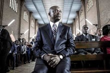 Dans la cathédrale Notre-Dame-du-Congo, à Kinshasa, lors du lancement officiel de sa campagne, le 24 novembre. © John WESSELS/AFP