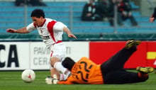 Ziad Jaziri porte les couleurs du Gaziantepspor dans le stade olympique de Rome, le 3 mars 2004. © Plinio Lepri/AP/Sipa